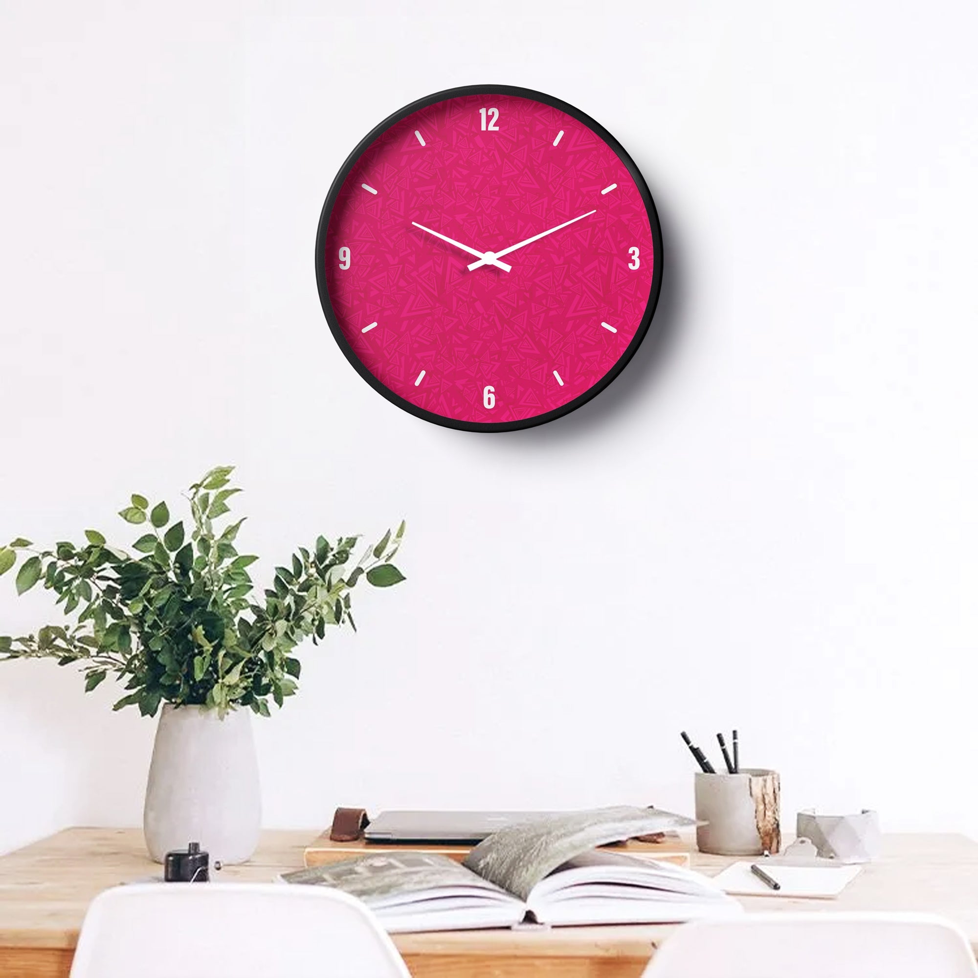Abstract Wall Clock – Vibrant Magenta Minimal Pattern | KLOK KLOK